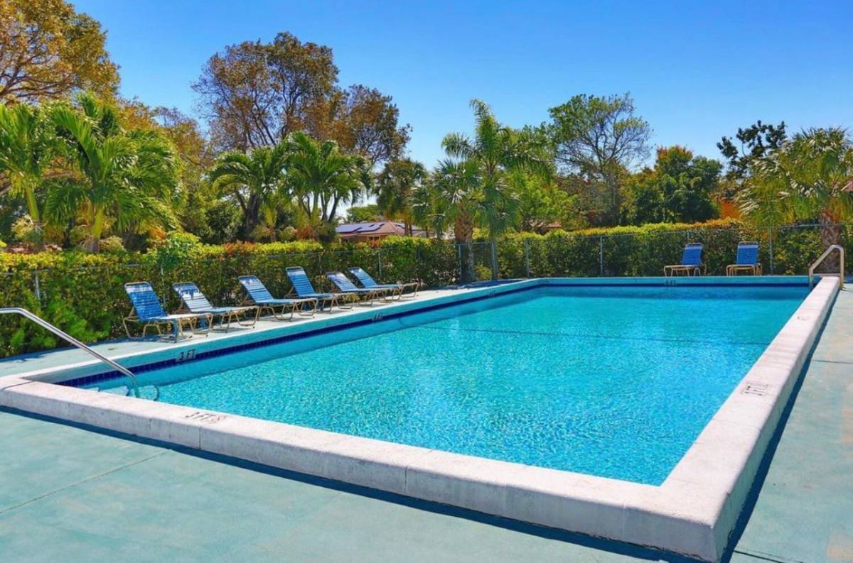 Apartment for rent at 2730 Forest Hills Blvd #104, Coral Springs, FL 33065