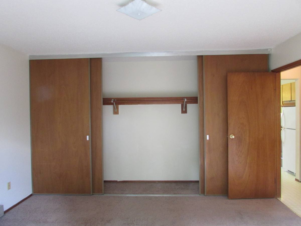 Apartment for rent at 11900 SW 5th St, Beaverton, OR 97005