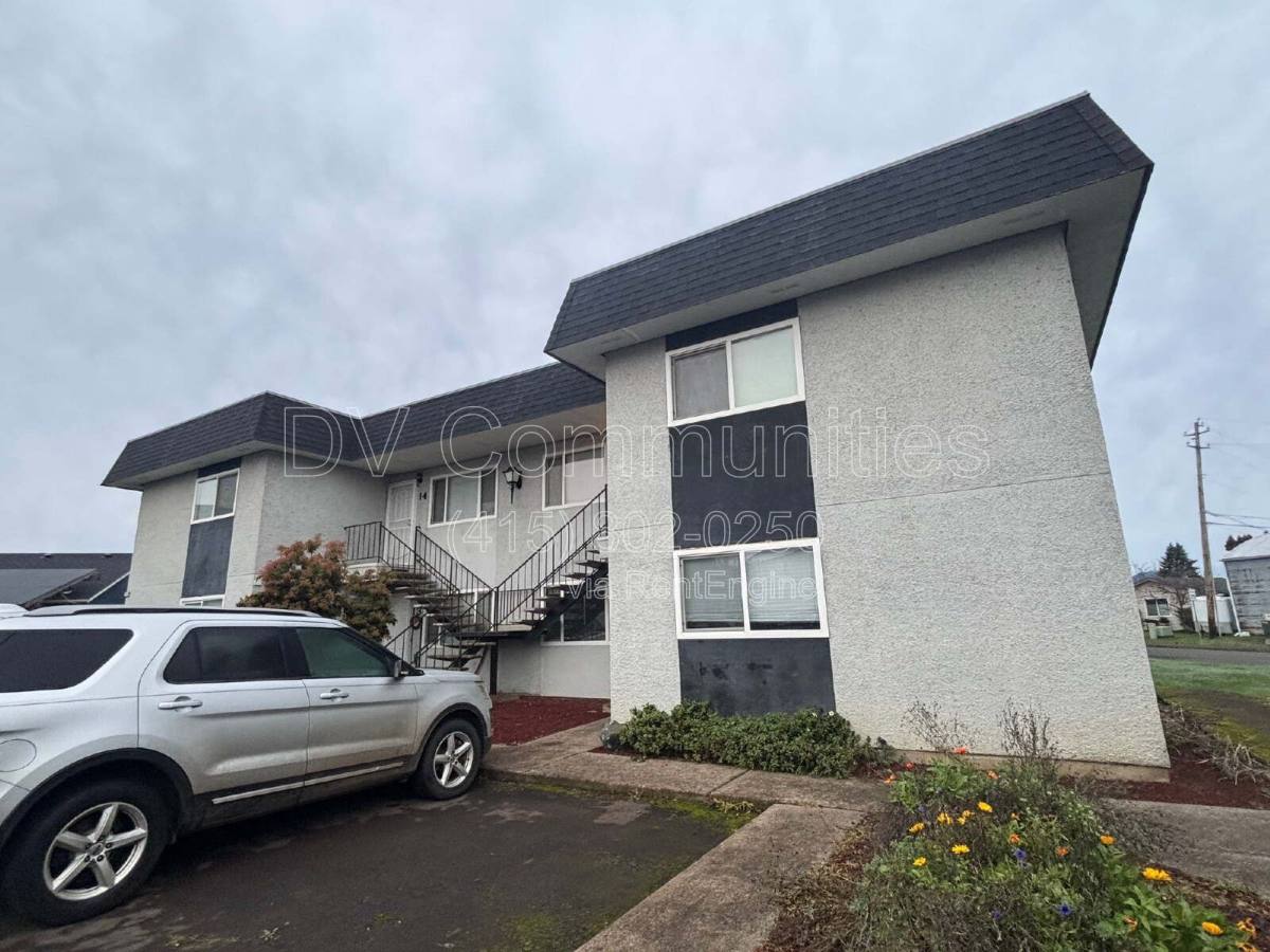 Apartment for rent at 101 N 10th St #15, Creswell, OR 97426