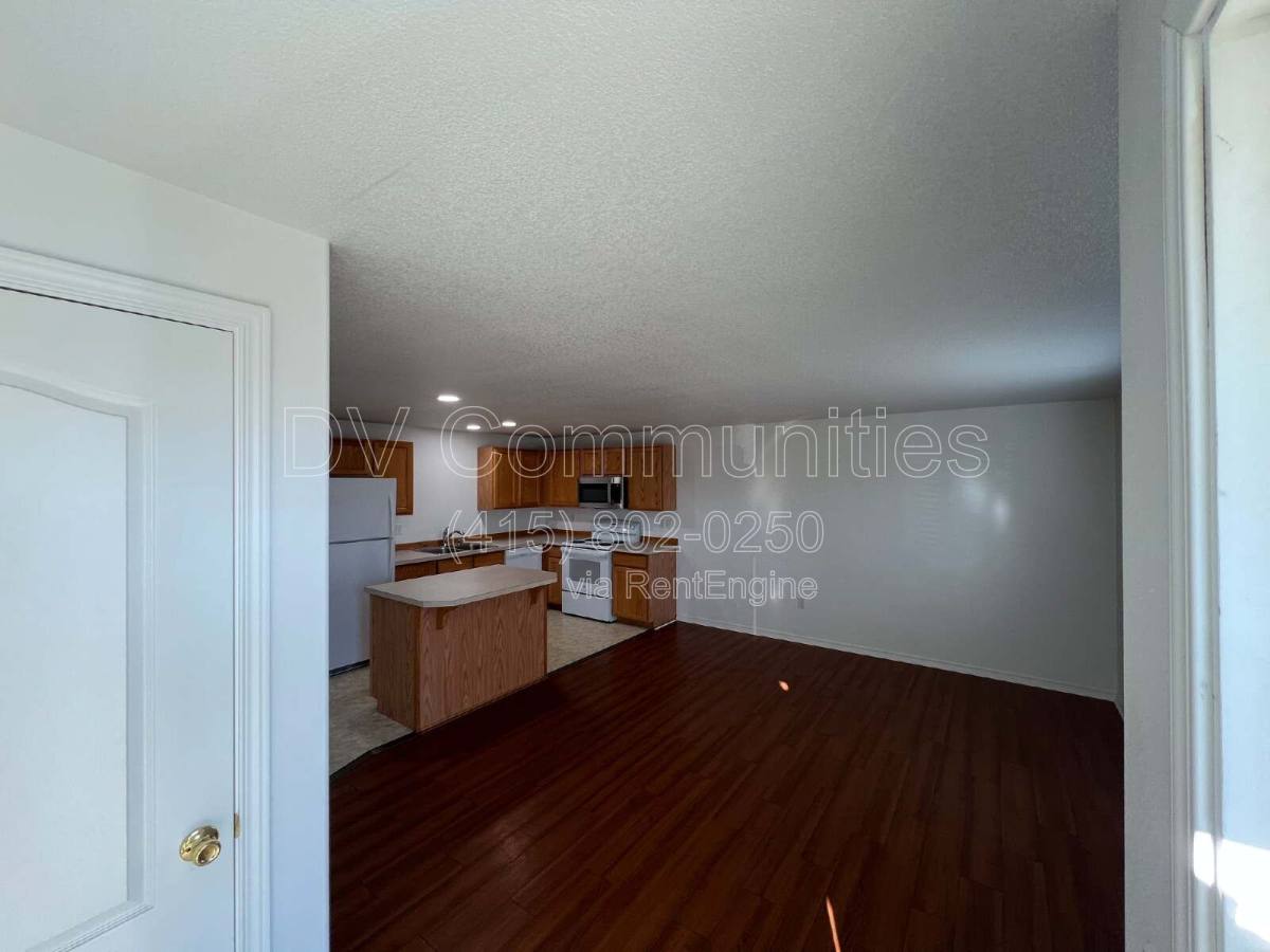 Apartment for rent at 2521 NW Cedar Ave #1, Redmond, OR 97756