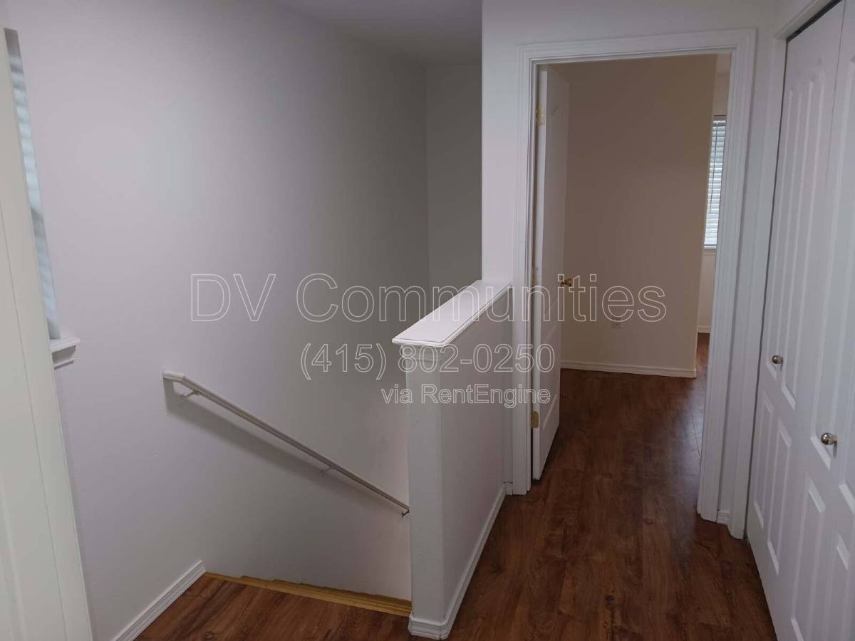 Apartment for rent at 2571 NW Cedar Ave #1 1, Redmond, OR 97756