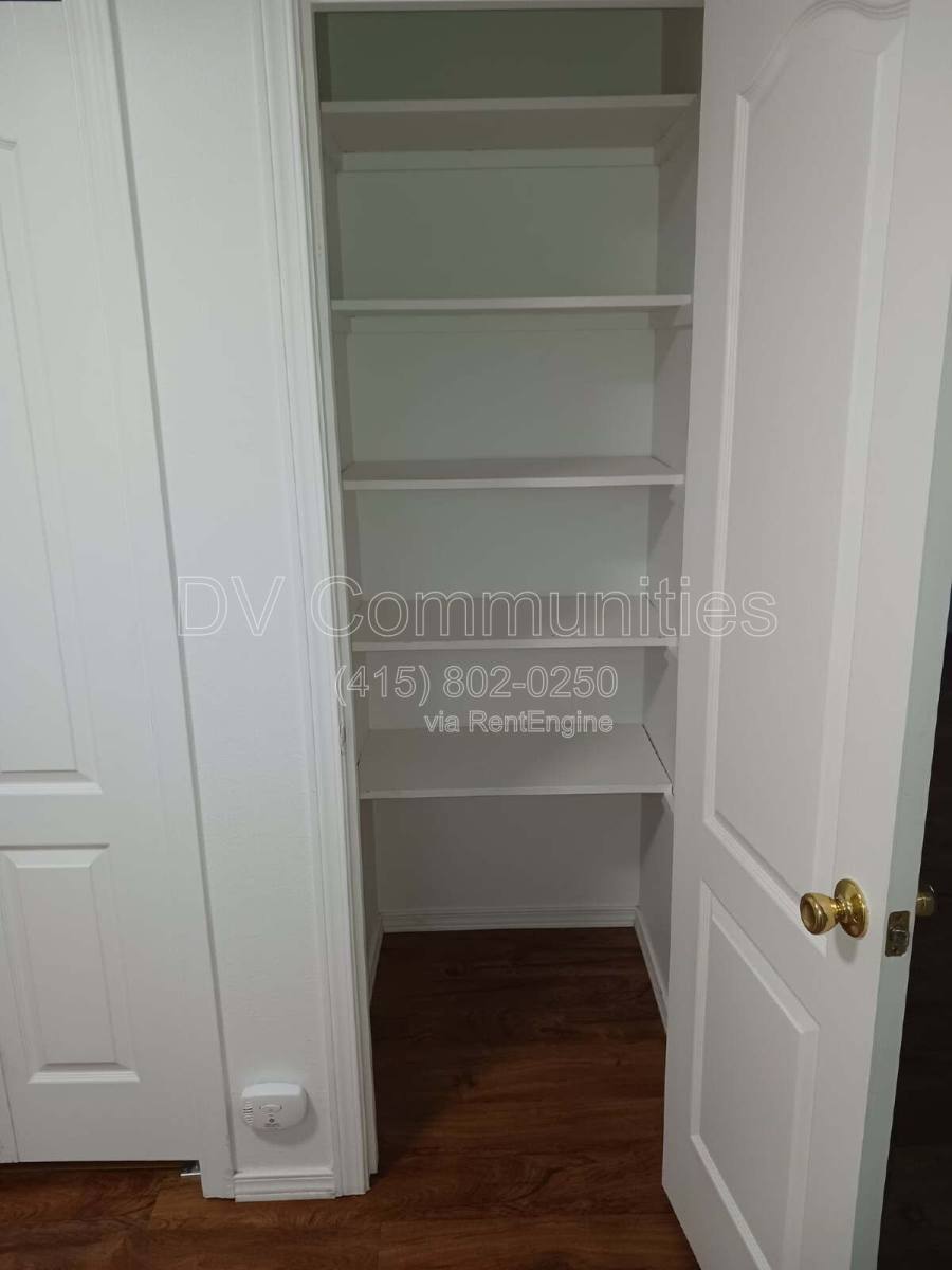 Apartment for rent at 2571 NW Cedar Ave #1 1, Redmond, OR 97756