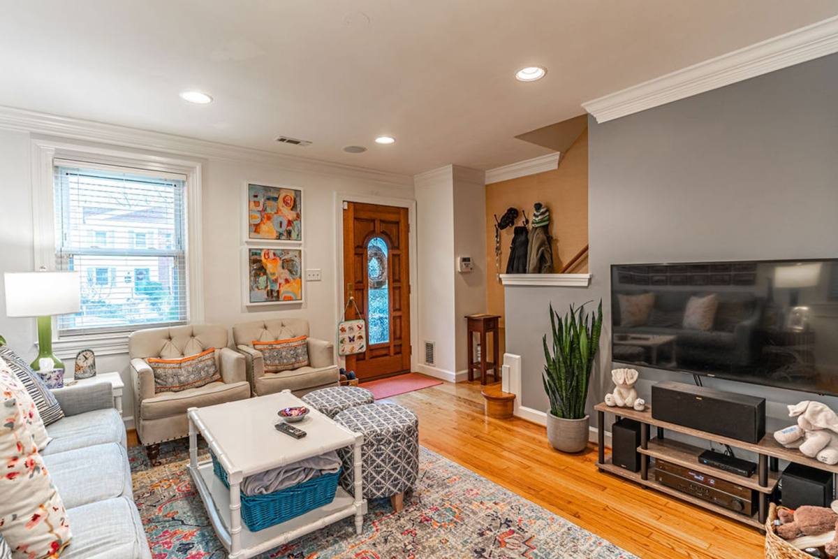 Townhouse for rent at 1206 Colonial Ave, Alexandria, VA 22314