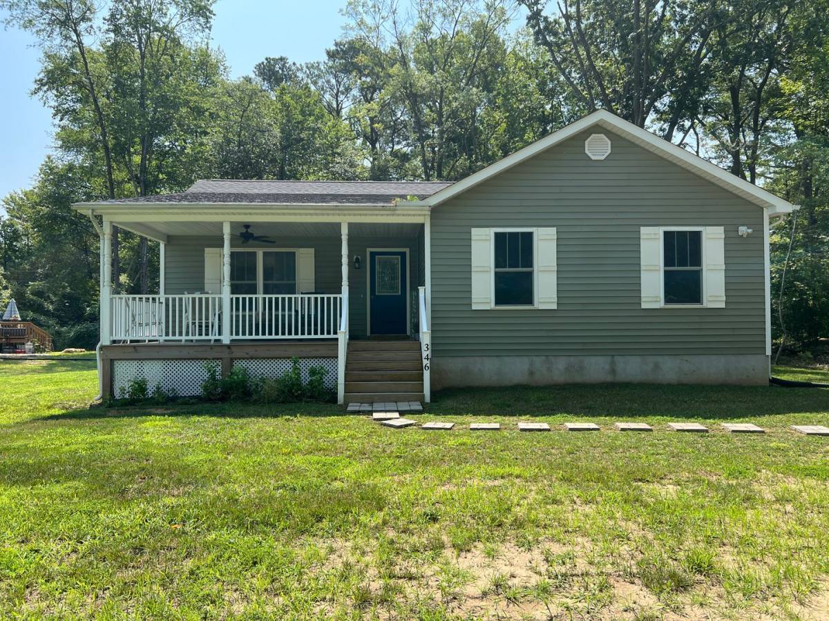 House for rent at 346 Brooks Dr, Colonial Beach, VA 22443