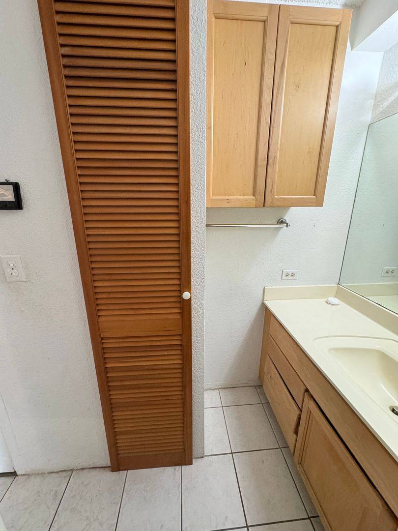House for rent at 1920 Ala Moana Blvd, Honolulu, HI 96815