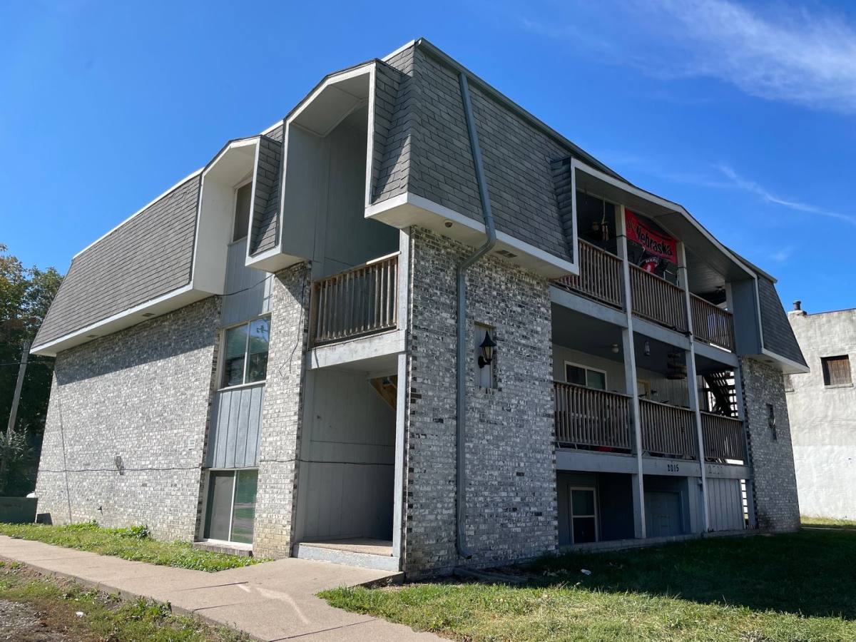 Apartment for rent at 2015 J St, Lincoln, NE 68510
