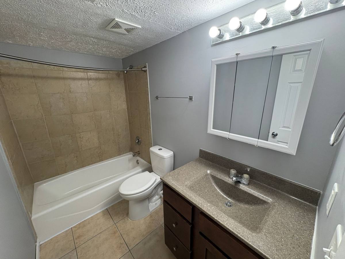 Apartment for rent at 2015 J St, Lincoln, NE 68510
