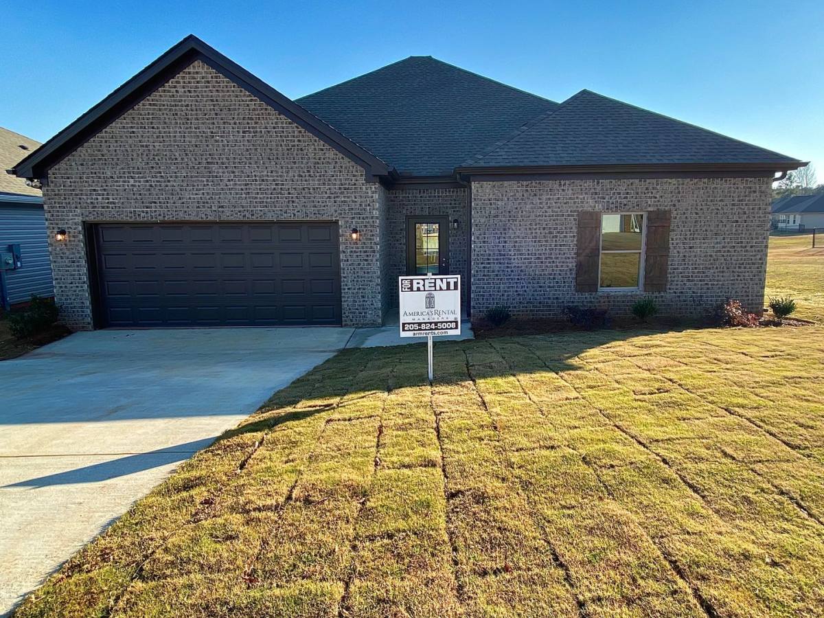 House for rent at 34 Granvil Way, Weaver, AL 36277
