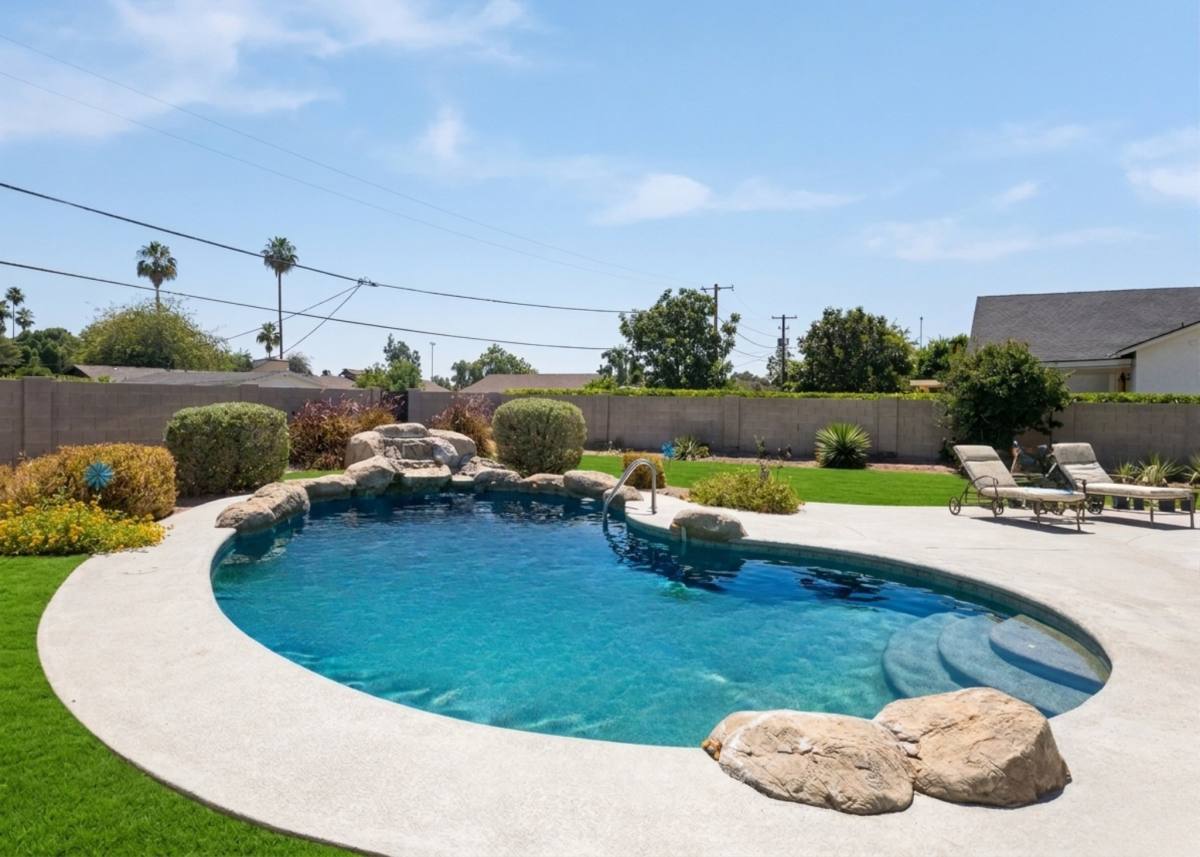 House for rent at 1819 E Claremont St, Phoenix, AZ 85016