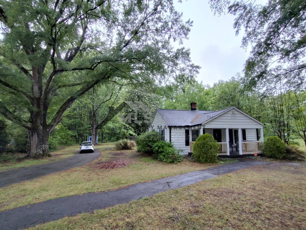 Apartment for rent at 808 Glenco Rd, Durham, NC 27703