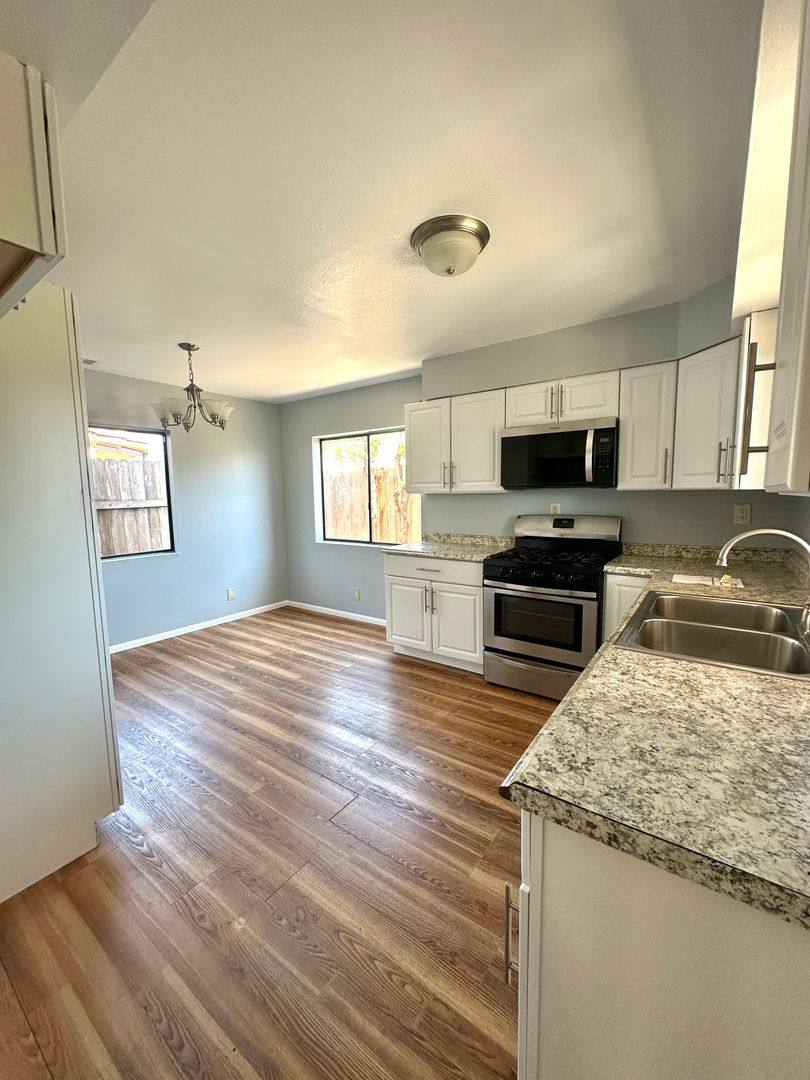 Apartment for rent at 1009 E Haley St, Santa Barbara, CA 93103