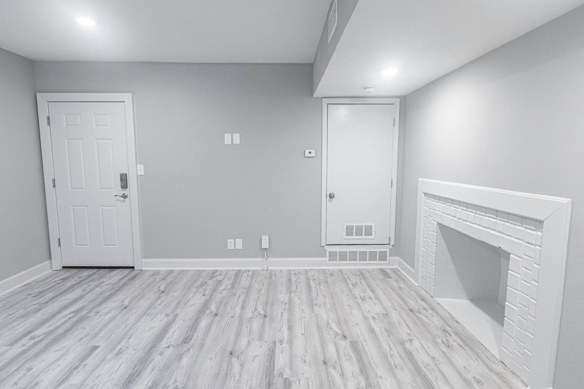 Apartment for rent at 1207 E Armour Blvd, Kansas City, MO 64109