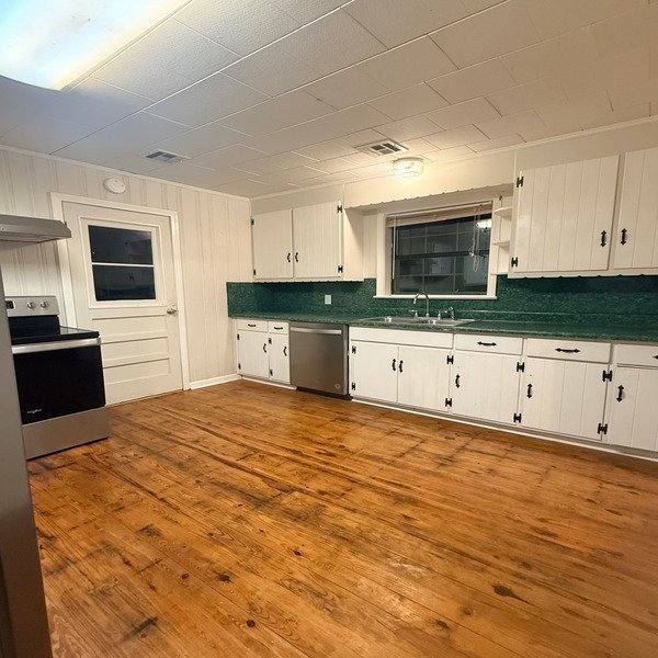 House for rent at 4400 N 9th Ave, Pensacola, FL 32503