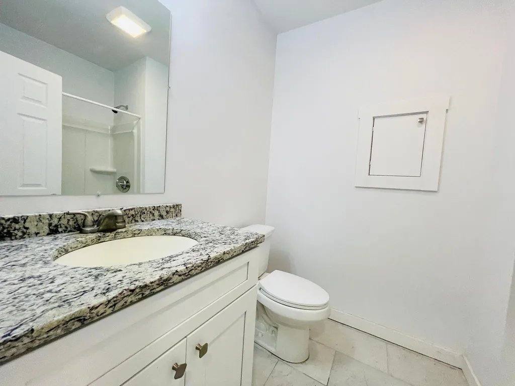 Apartment for rent at 147 Canterbury St #3, Worcester, MA 01603
