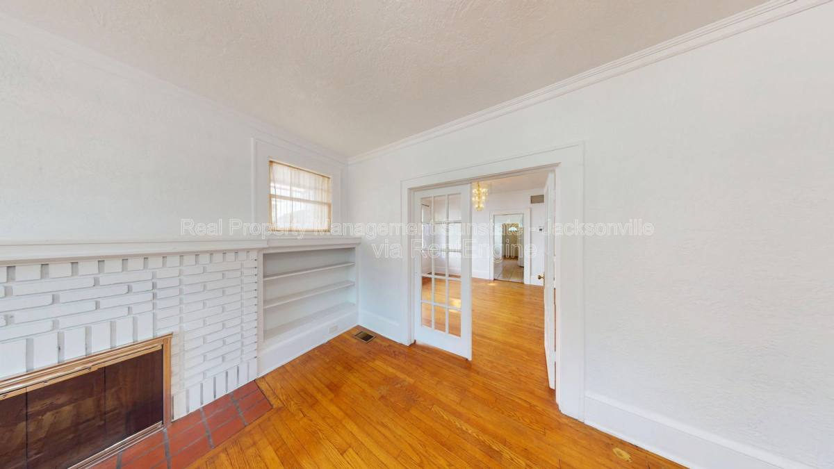 Apartment for rent at 231 W 10th St, Jacksonville, FL 32206