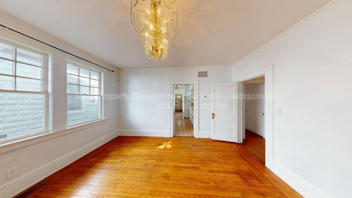 Apartment for rent at 231 W 10th St, Jacksonville, FL 32206
