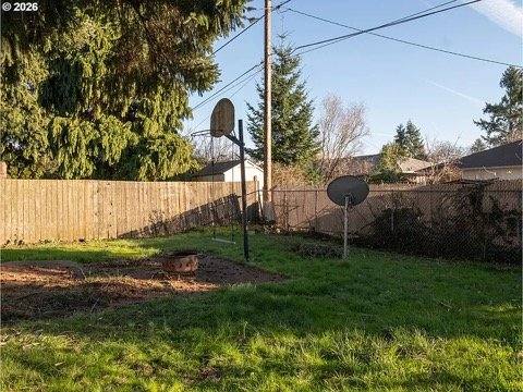 House for rent at 11020 NE Glisan St, Portland, OR 97220