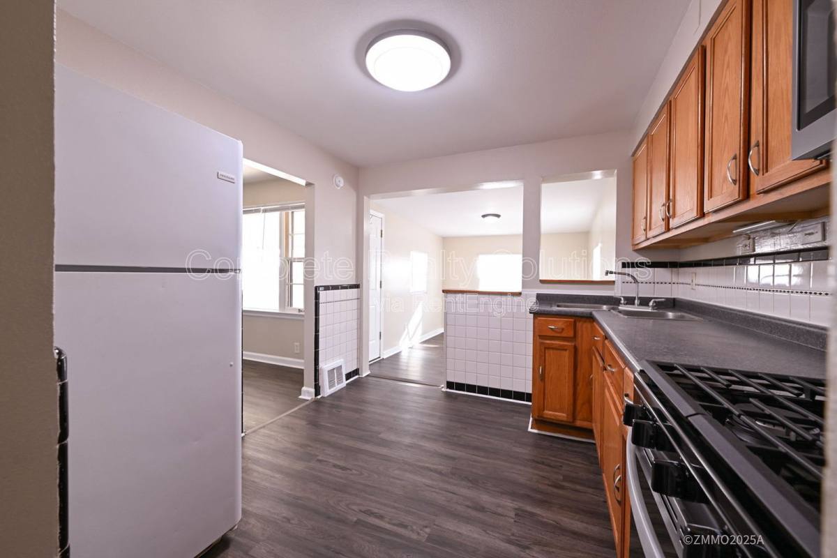 House for rent at 10200 Tappan Dr, Saint Louis, MO 63137