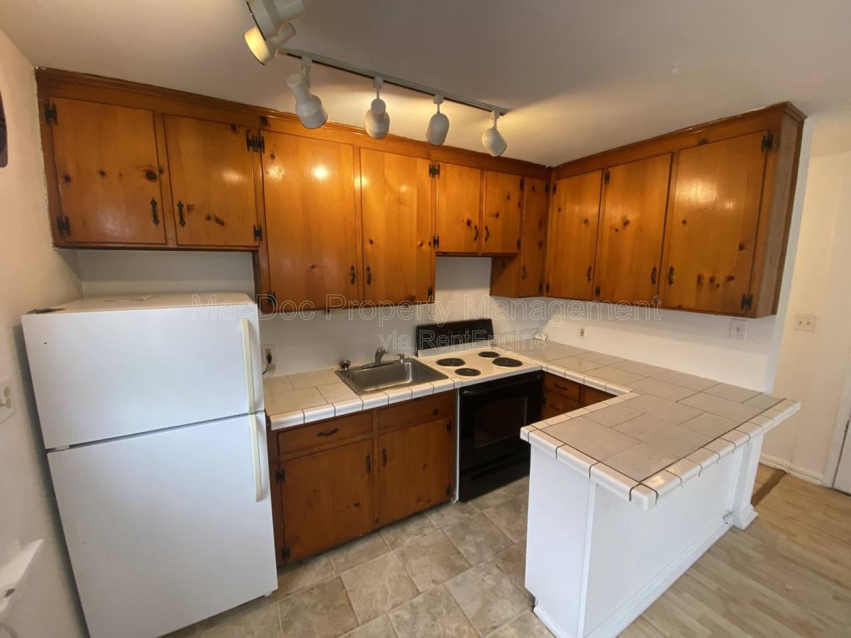 Apartment for rent at 1003 Kenmore Ave #6, Fredericksburg, VA 22401