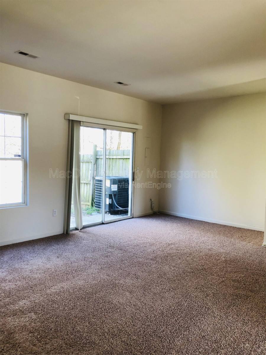 Townhouse for rent at 11009 Bevin Dr, Fredericksburg, VA 22408