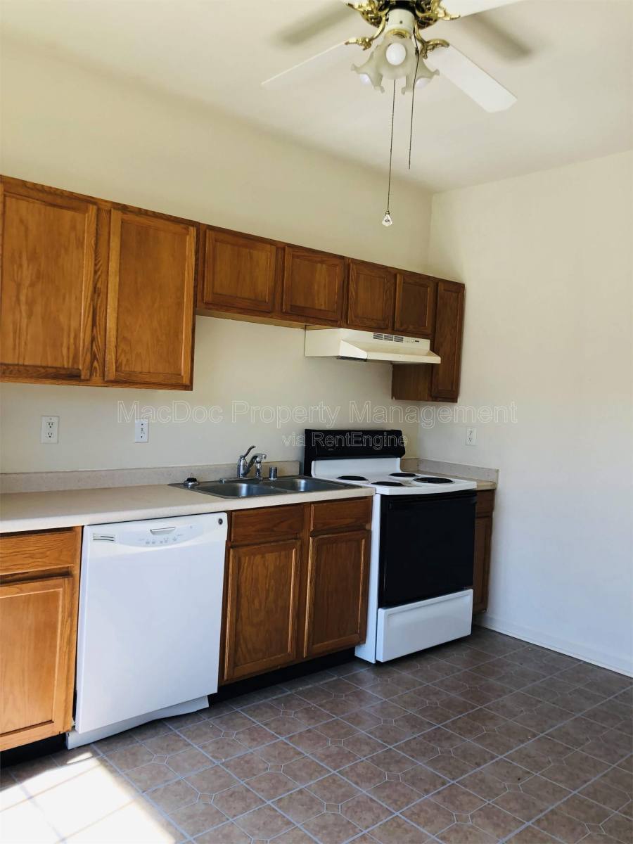 Townhouse for rent at 11009 Bevin Dr, Fredericksburg, VA 22408