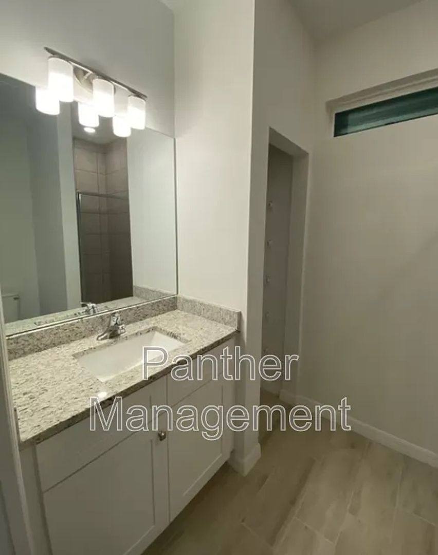 Apartment for rent at 2304 NE 6th St, Cape Coral, FL 33909