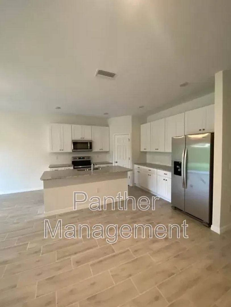 Apartment for rent at 2304 NE 6th St, Cape Coral, FL 33909