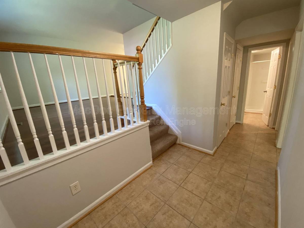 House for rent at 6022 Battlefield Green Dr, Fredericksburg, VA 22407