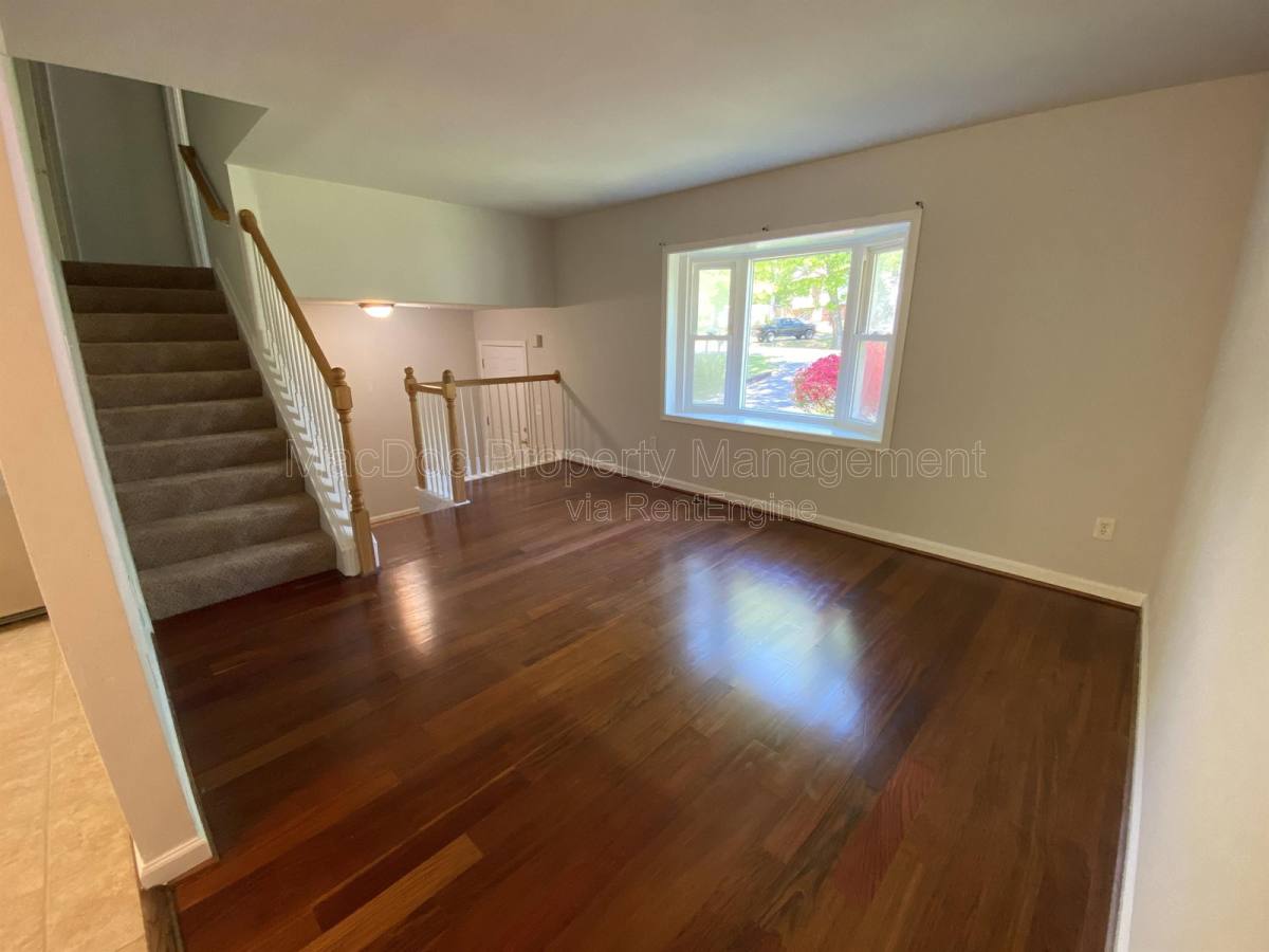 House for rent at 6022 Battlefield Green Dr, Fredericksburg, VA 22407