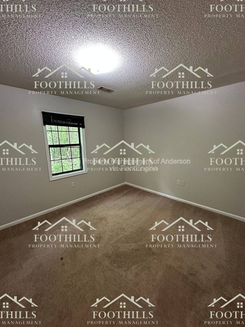 Apartment for rent at 119 Woodland Dr #B, Anderson, SC 29621