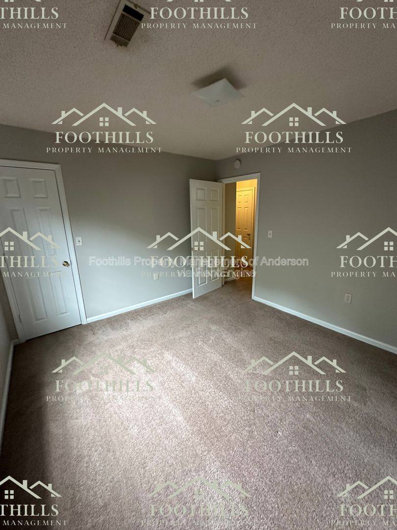 Apartment for rent at 119 Woodland Dr #B, Anderson, SC 29621