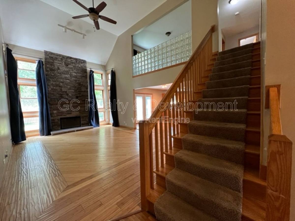 House for rent at 2805 Breckenridge Circle, Aurora, IL 60504