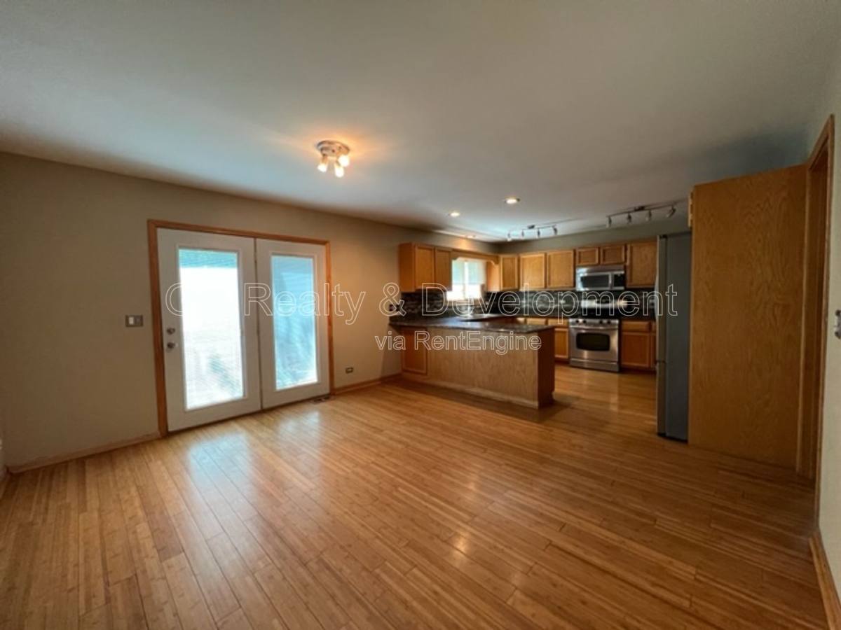 House for rent at 2805 Breckenridge Circle, Aurora, IL 60504