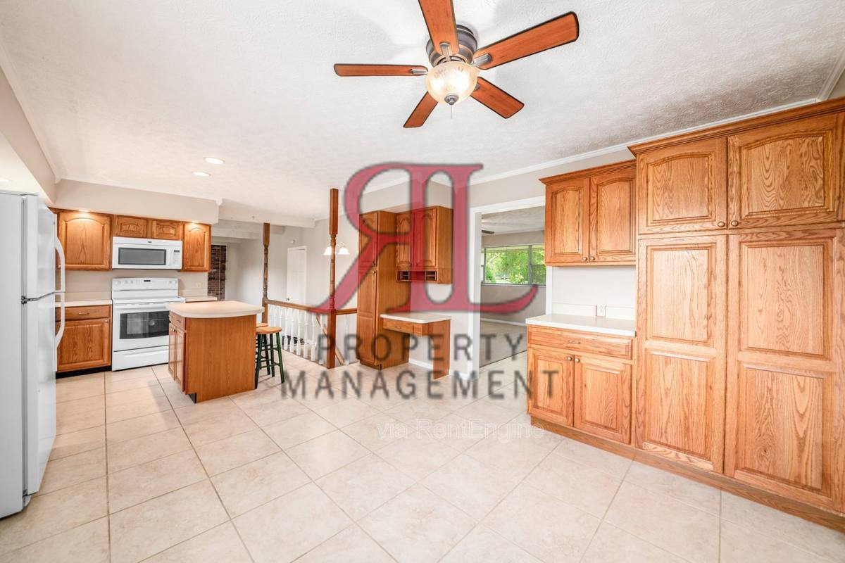 Apartment for rent at 7775 Peter Hoover Rd, New Albany, OH 43054