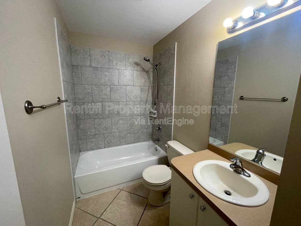 House for rent at 1710 SW 10th Place, Cape Coral, FL 33991