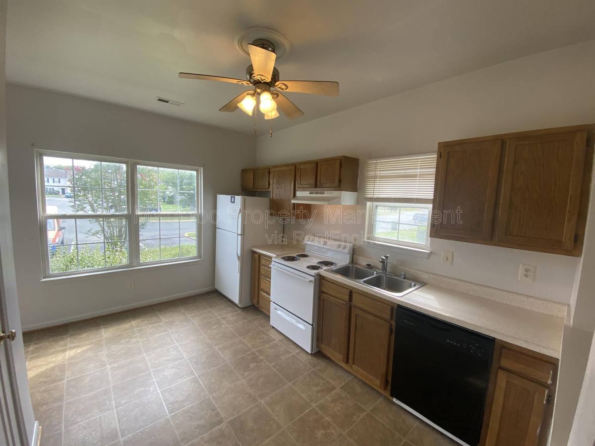 Townhouse for rent at 10910 Coreys Way, Fredericksburg, VA 22408