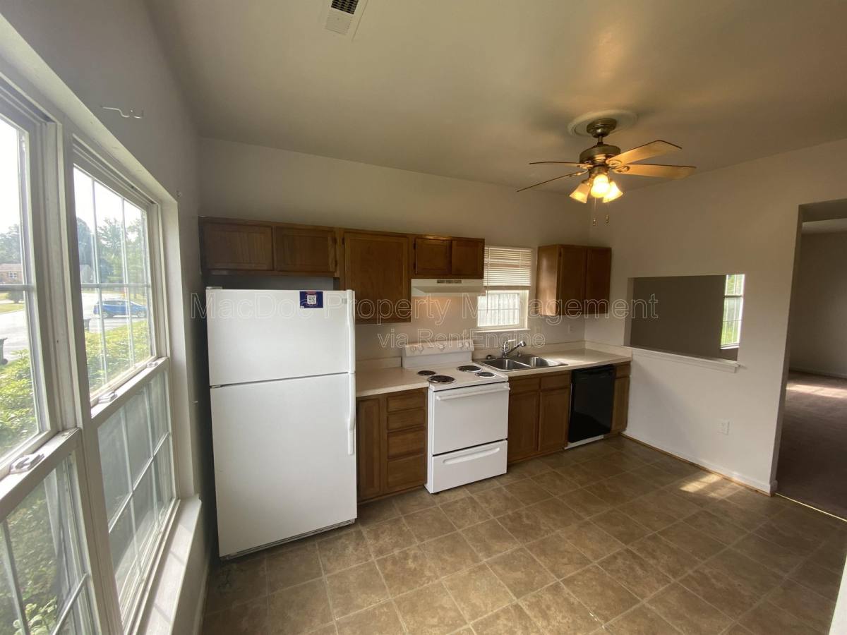 Townhouse for rent at 10910 Coreys Way, Fredericksburg, VA 22408