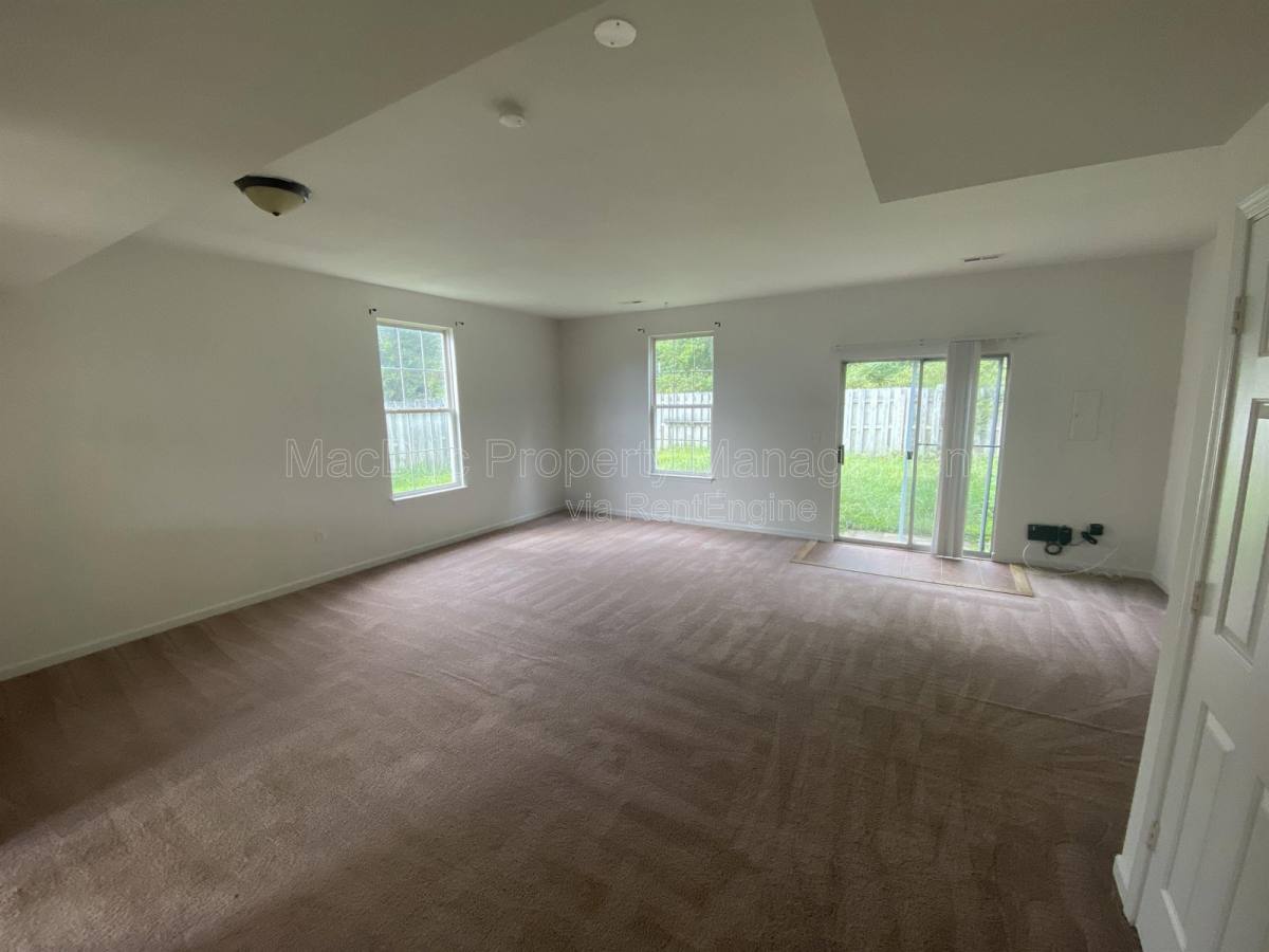 Townhouse for rent at 10910 Coreys Way, Fredericksburg, VA 22408