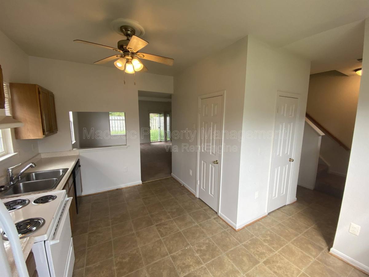 Townhouse for rent at 10910 Coreys Way, Fredericksburg, VA 22408