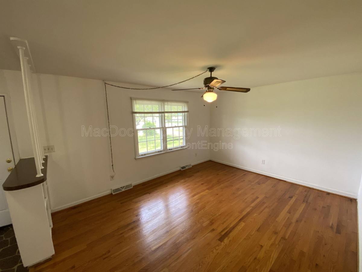 House for rent at 1804 Sherwood Dr, Fredericksburg, VA 22405