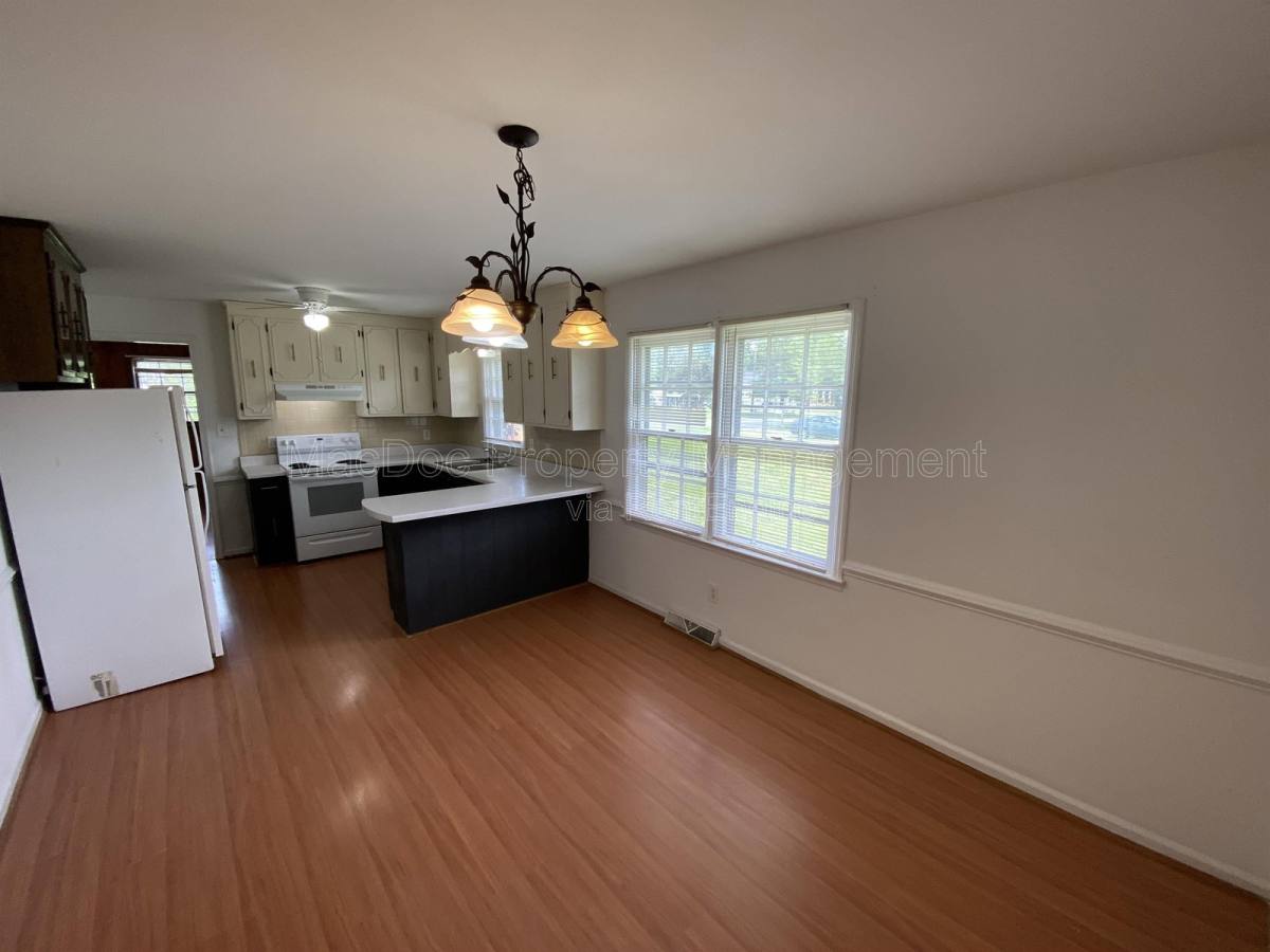 House for rent at 1804 Sherwood Dr, Fredericksburg, VA 22405