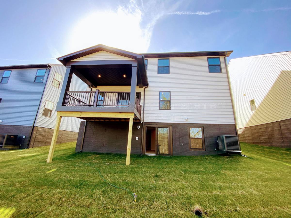 House for rent at 1226 City View Lane, Fredericksburg, VA 22401
