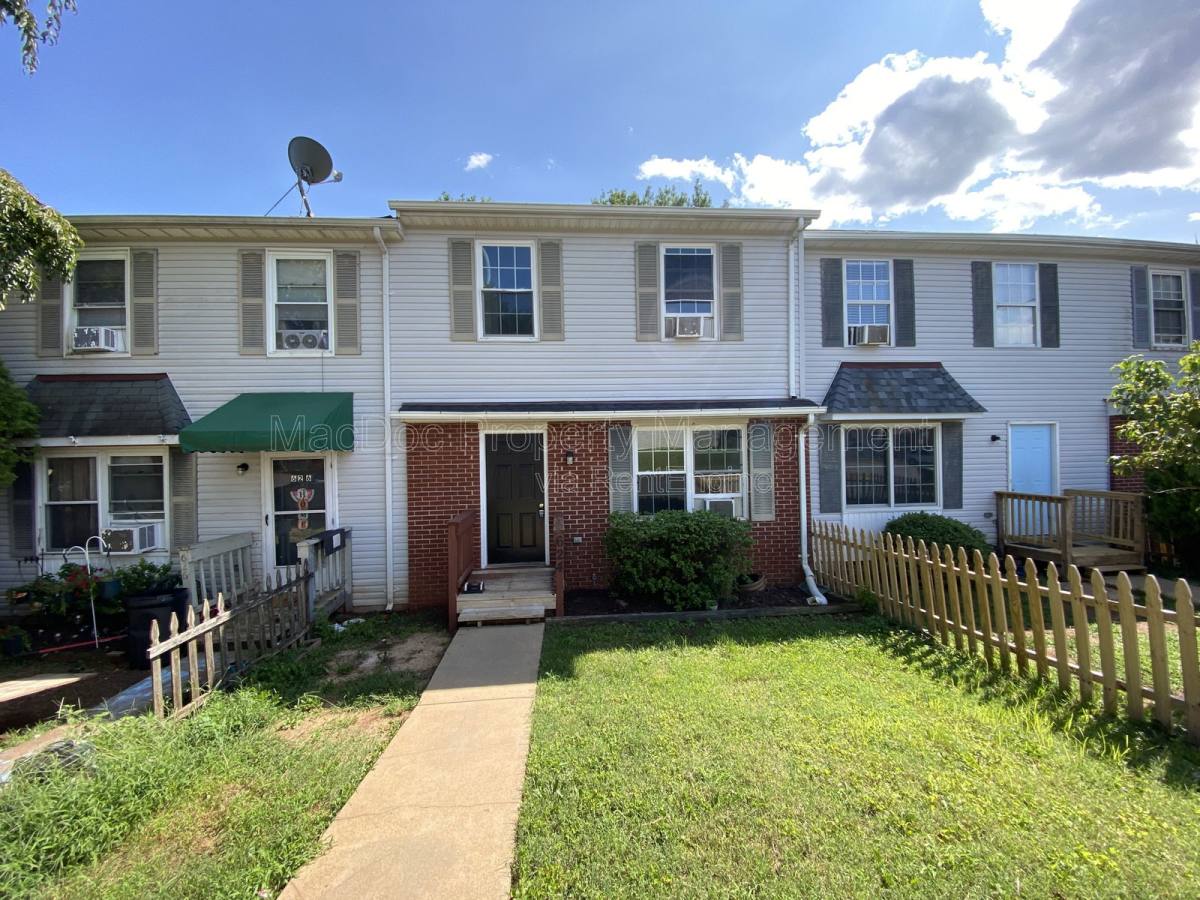 Townhouse for rent at 624 Highview Court, Culpeper, VA 22701