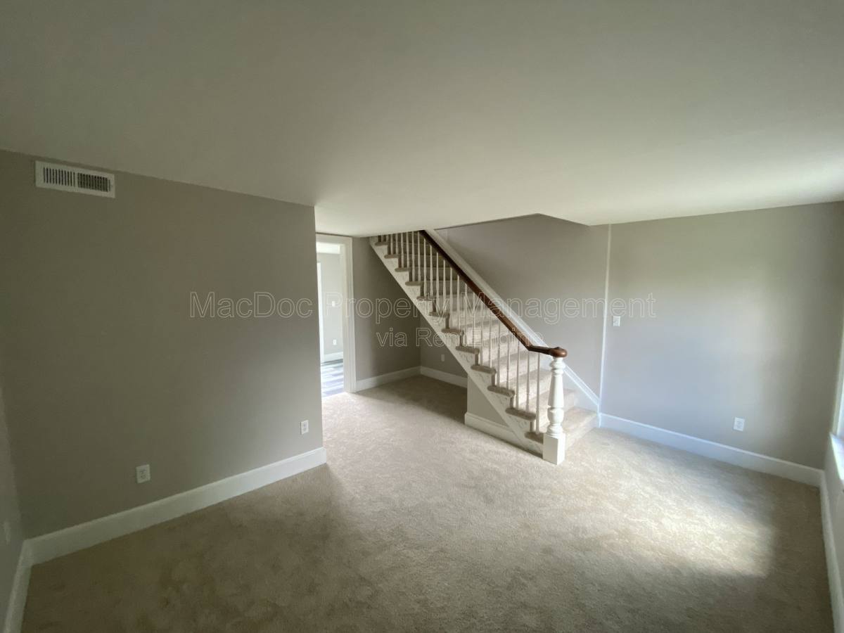Apartment for rent at 210 Milford St #B, Bowling Green, VA 22427