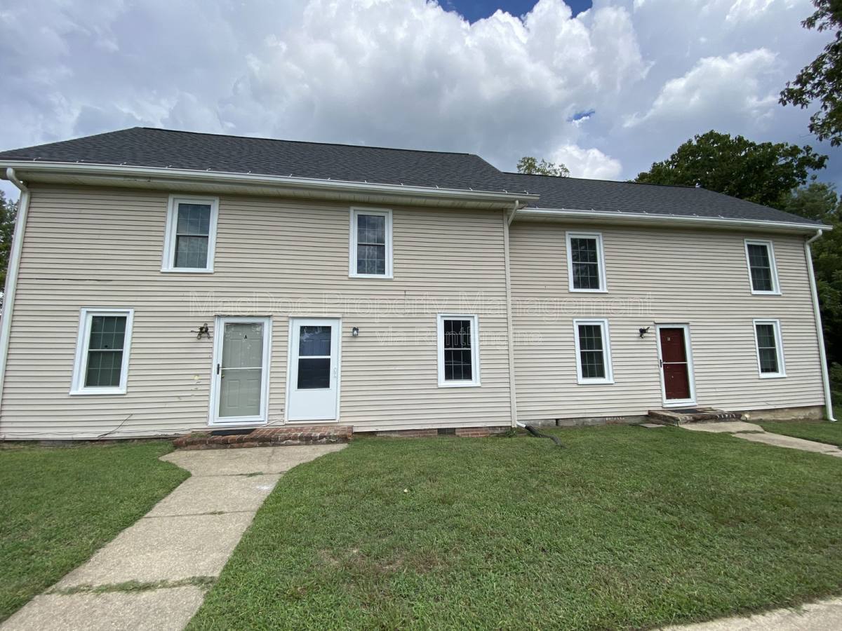 Apartment for rent at 210 Milford St #B, Bowling Green, VA 22427