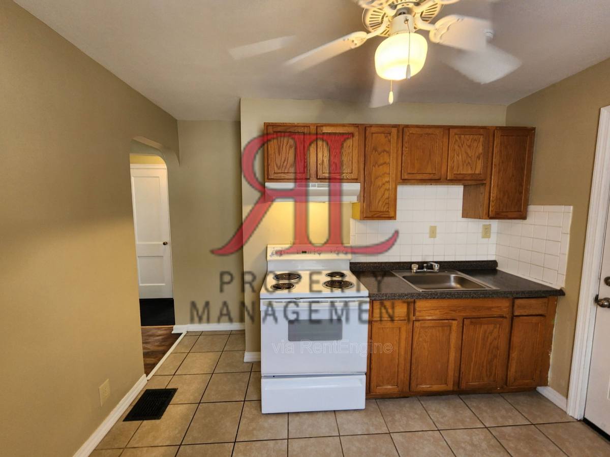 Apartment for rent at 416 S Weyant Ave, Columbus, OH 43213