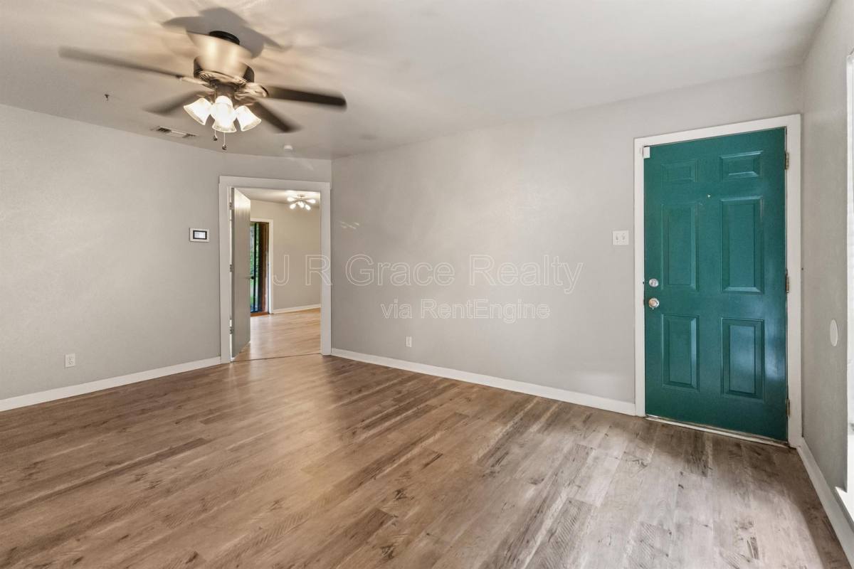 House for rent at 209 S Rita St, Waco, TX 76705