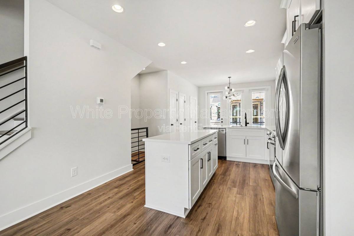 Townhouse for rent at 2146 N Graham St, Charlotte, NC 28206