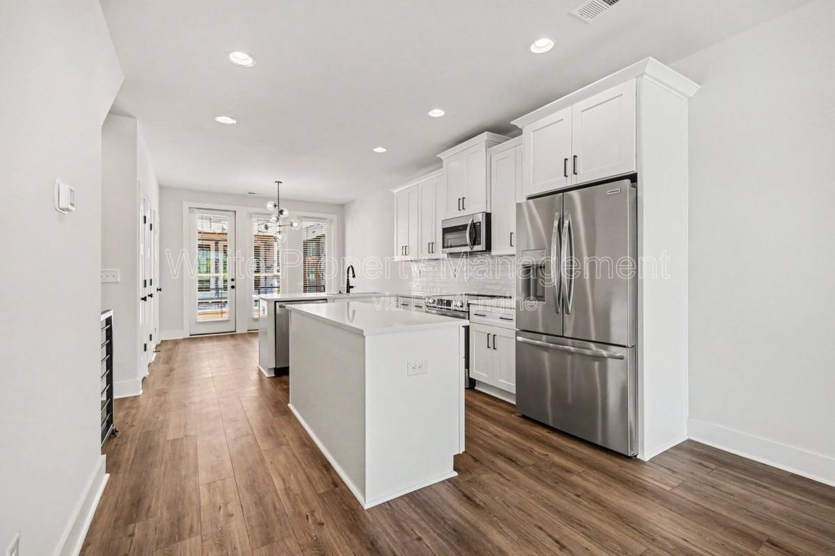 Townhouse for rent at 2146 N Graham St, Charlotte, NC 28206