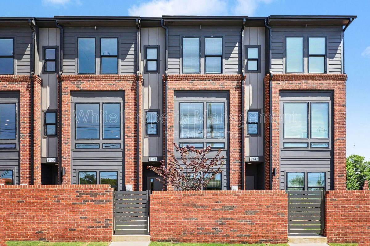 Townhouse for rent at 2146 N Graham St, Charlotte, NC 28206